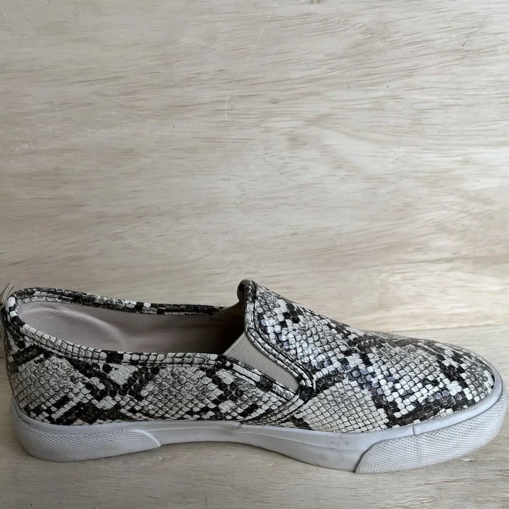 Tommy Bahama Women shoes Sz 6.5 Faux Leather Snakeskin Fashion Slip On Sneaker
